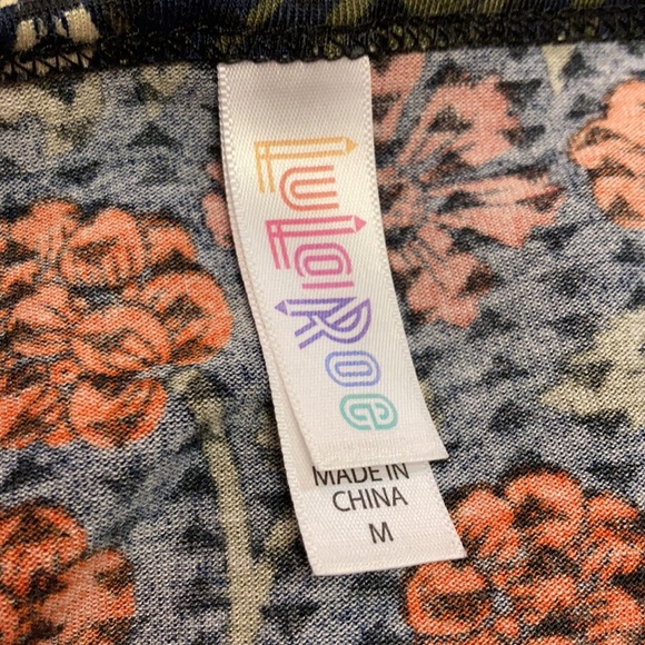 Lula Roe Top - Picture 5 of 5